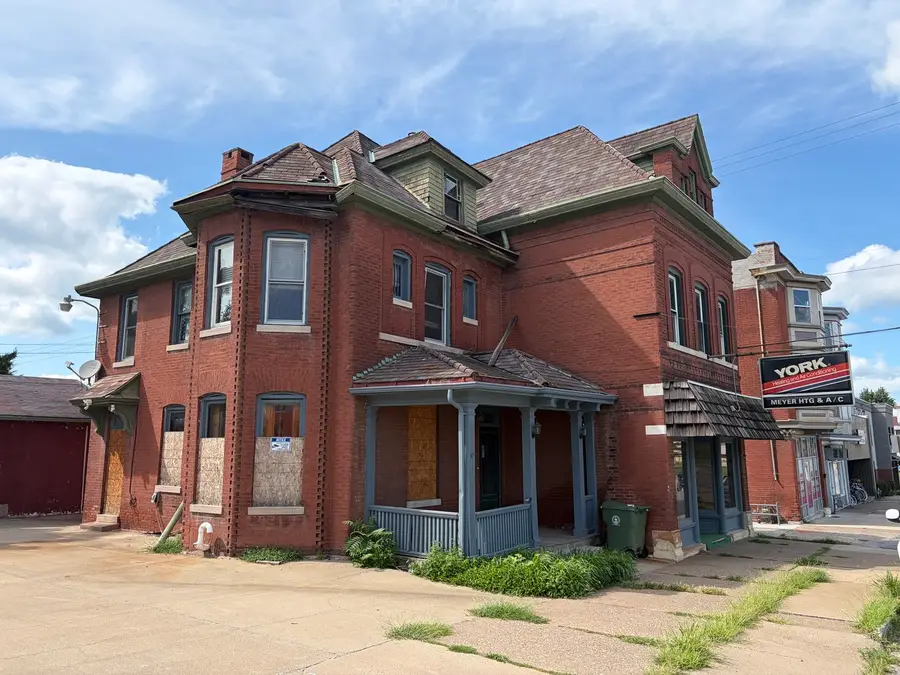922 S 8th Street, Quincy, IL 62301 - #2