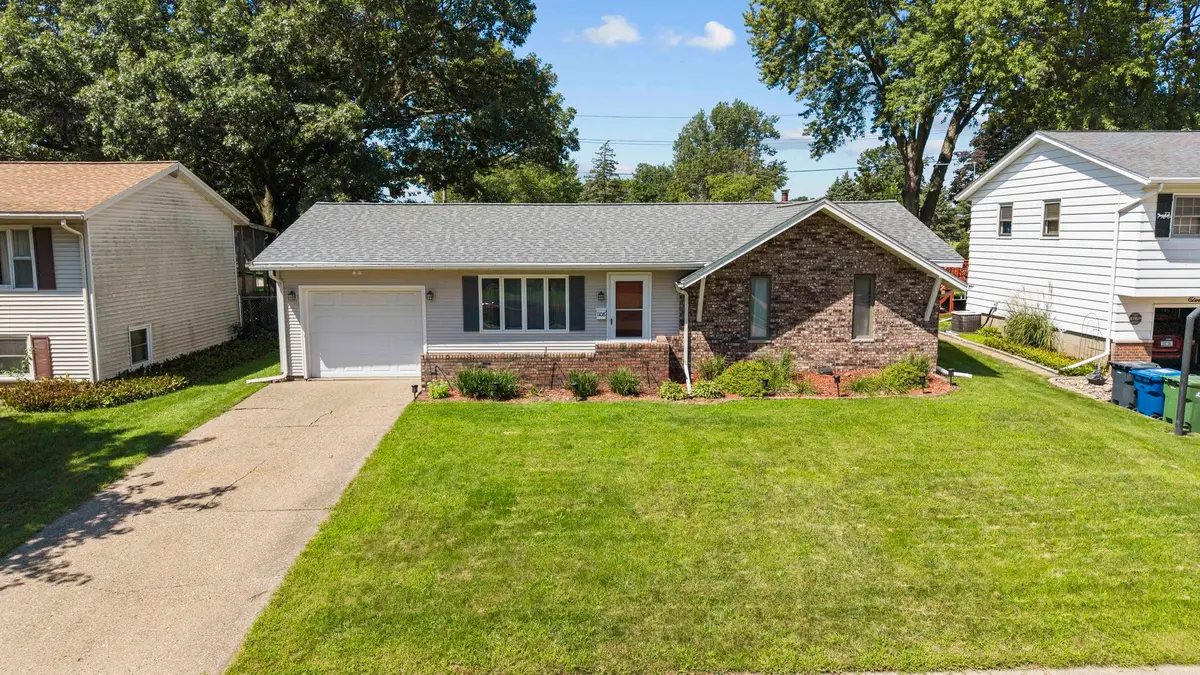 1108 Willany Drive, Clinton, IA 52732 - #1
