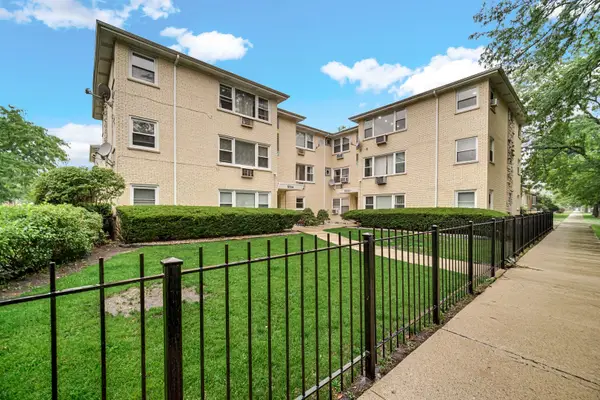 5700 W Montrose Avenue #3D, Chicago, IL 60634