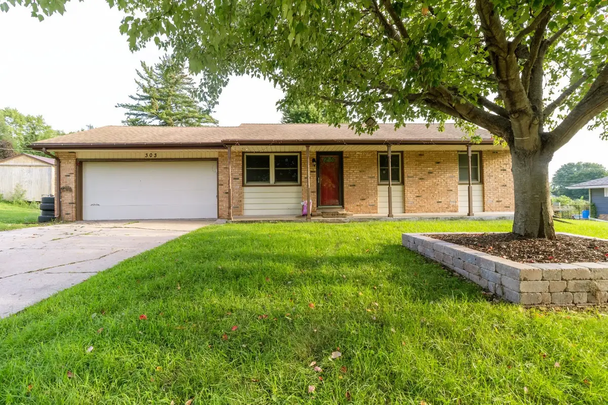 303 Hough Drive, Machesney Park, IL 61115 - #1