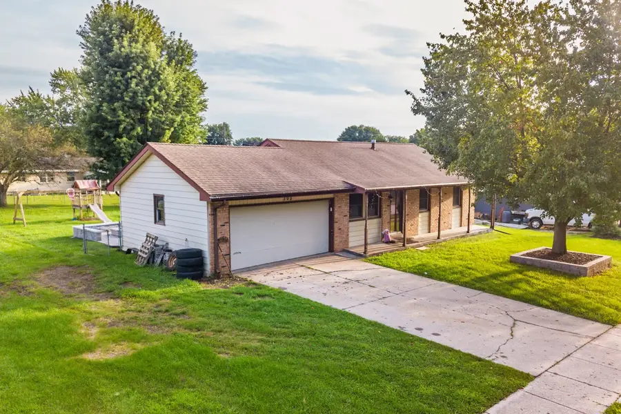 303 Hough Drive, Machesney Park, IL 61115 - #2