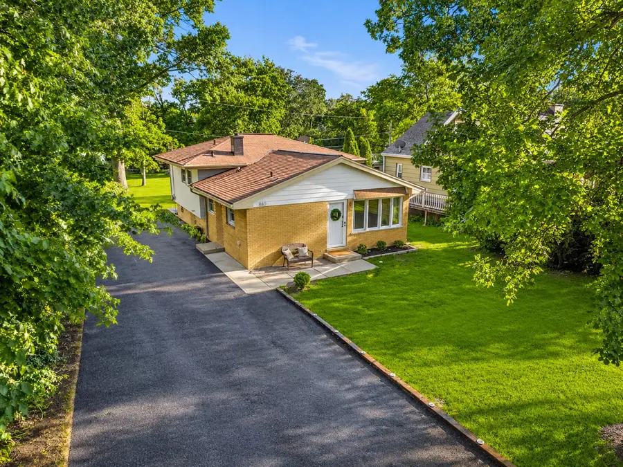 849 E Red Oak Street, Addison, IL 60101 - #2