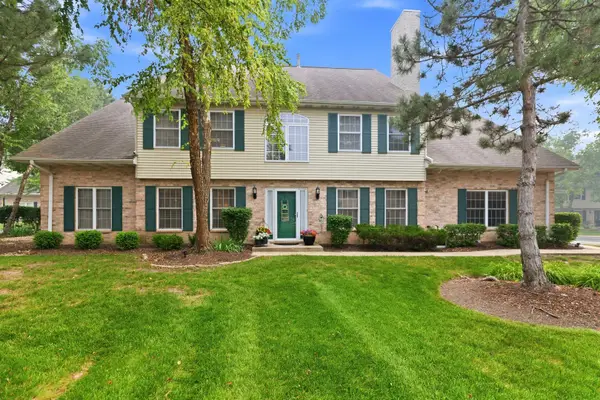 1537 Laurel Oaks Drive, Streamwood, IL 60107
