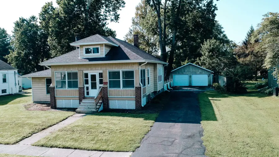 517 E Mulberry Street, Watseka, IL 60970 - #3