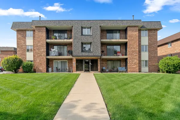 9138 W 140th Street #1NE, Orland Park, IL 60462