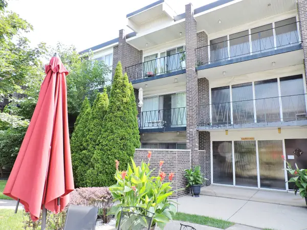 10116 Peach Parkway #N109, Skokie, IL 60076