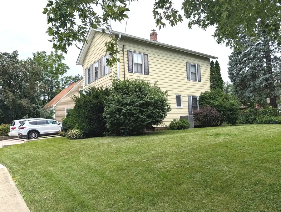 802 Erie Street, Elgin, IL 60123 - #2