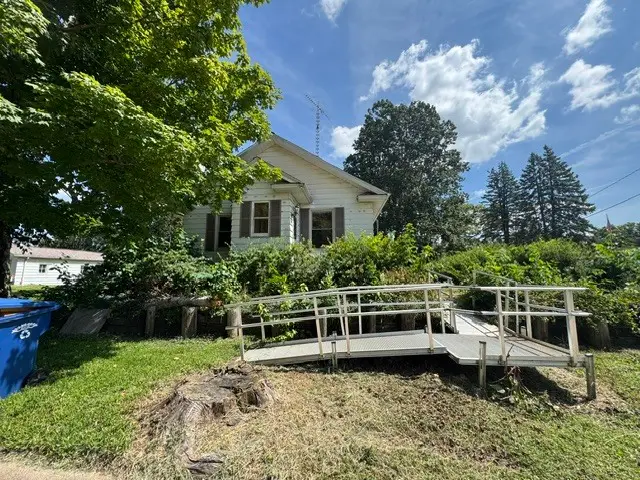 2333 Barker Street, Clinton, IA 52732 - #2