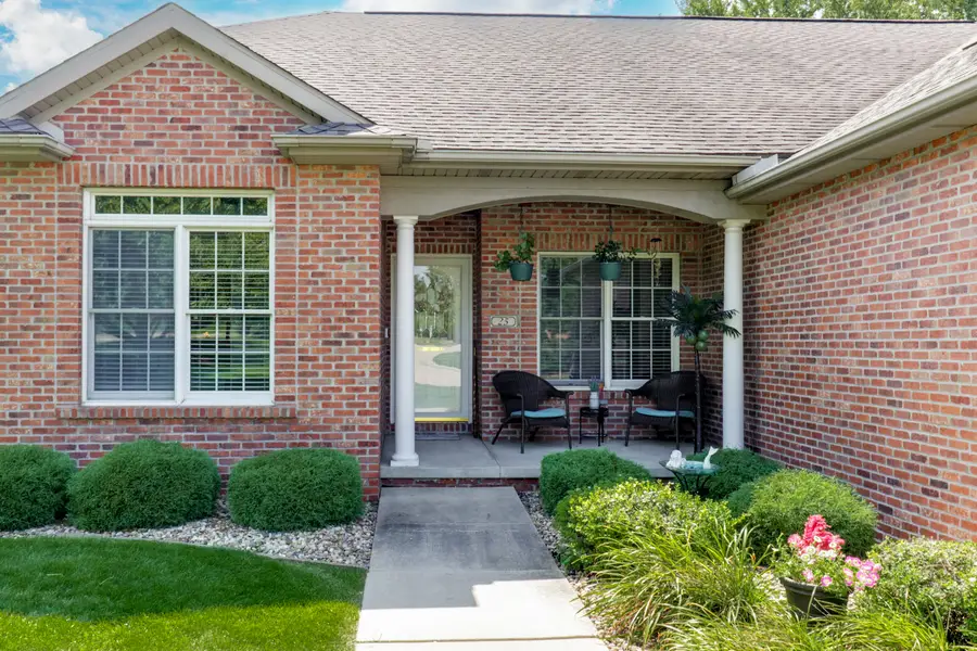 25 Spring Ridge Circle, Bloomington, IL 61704 - #2