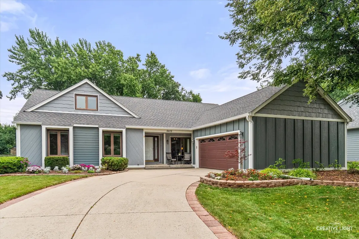 8409 Mending Wall Drive, Woodridge, IL 60517 - #1