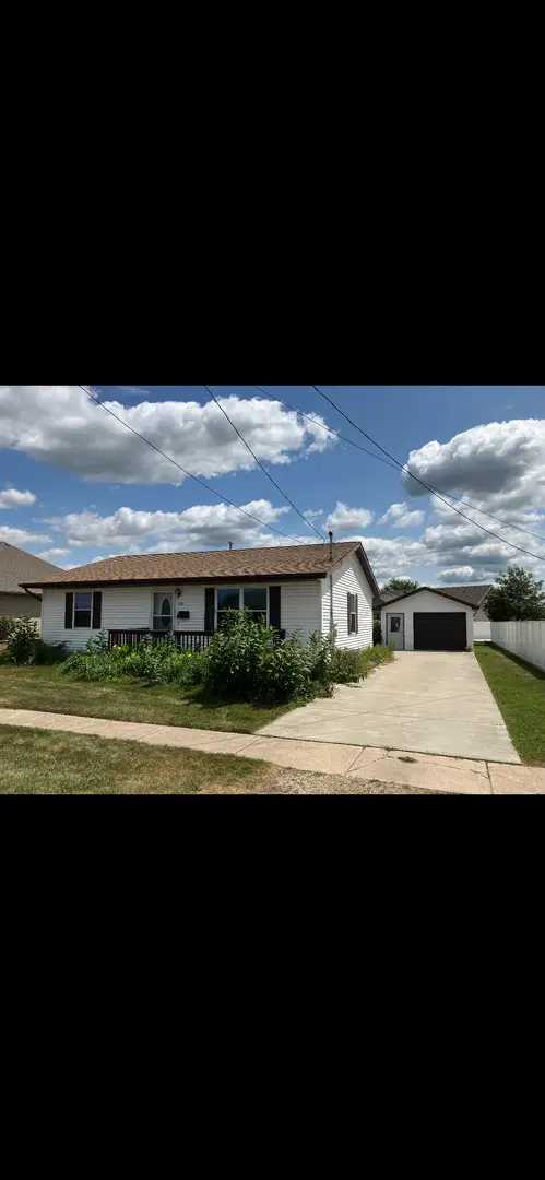 1115 S Broadway Street, Coal City, IL 60416
