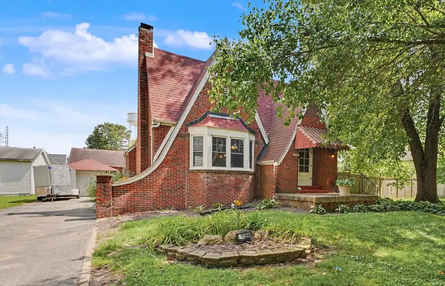 109 N Pine Street, Villa Grove, IL 61956 - #3