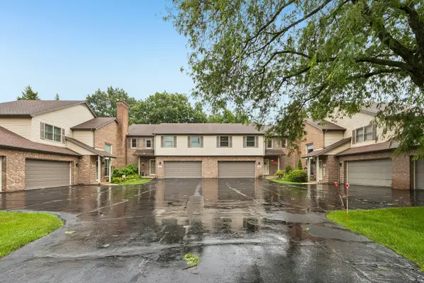 25 Melrose Street, Westmont, IL 60559
