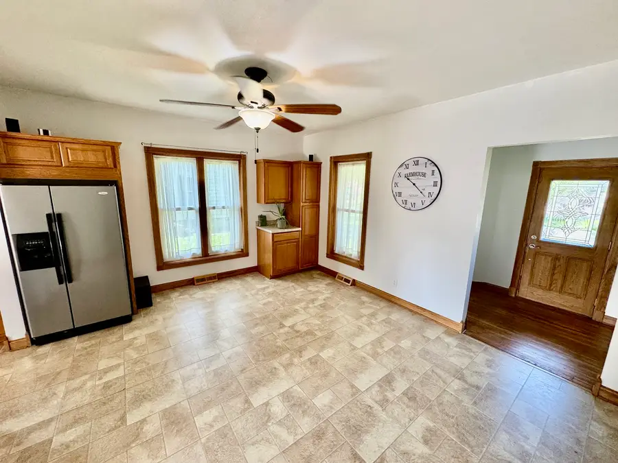 324 S 7th Street, Dekalb, IL 60115 - #3