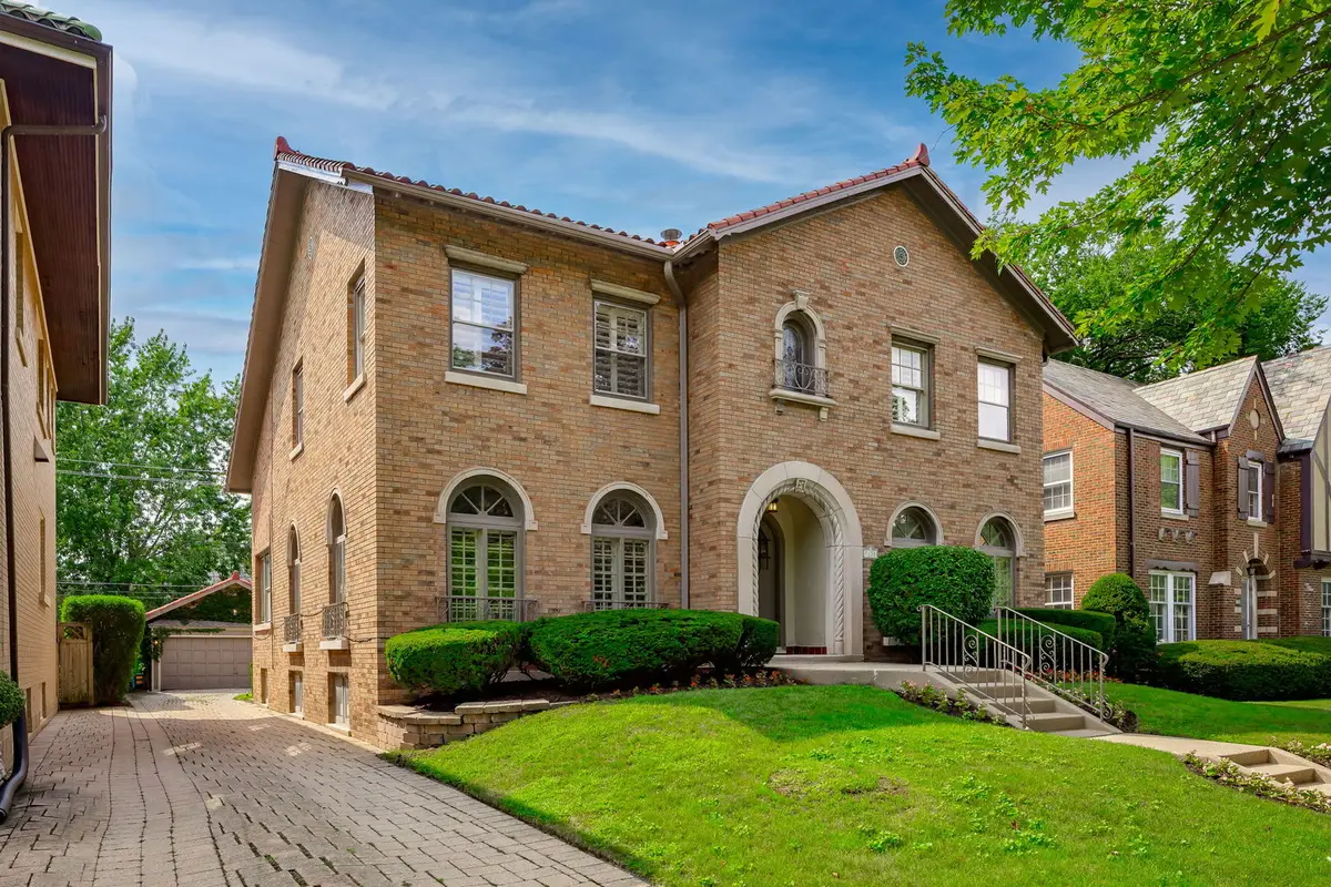 1135 N Kenilworth Avenue, Oak Park, IL 60302 - #1