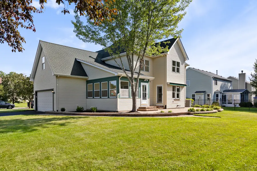 101 Nuthatch Drive, Woodstock, IL 60098 - #2