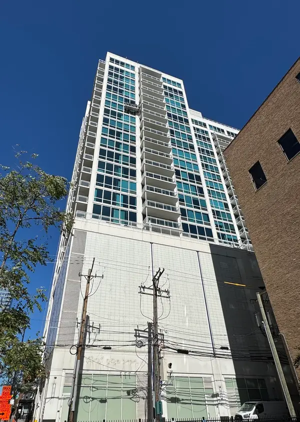 757 N Orleans Street #812, Chicago, IL 60654