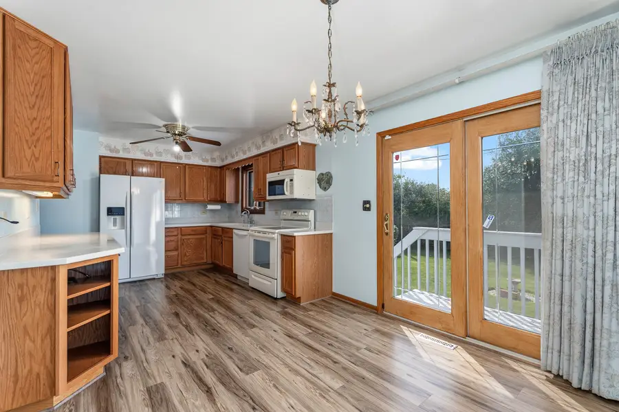 78 S Clarendon Avenue, Addison, IL 60101 - #3