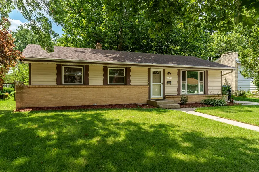 4715 Cleveland Avenue, Rockford, IL 61108 - #3