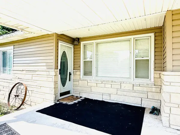 575 E Main Street, Wellington, IL 60973