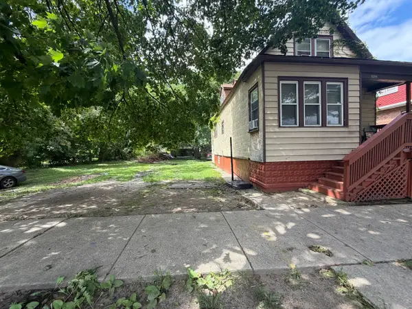 8218 S Manistee Avenue, Chicago, IL 60617