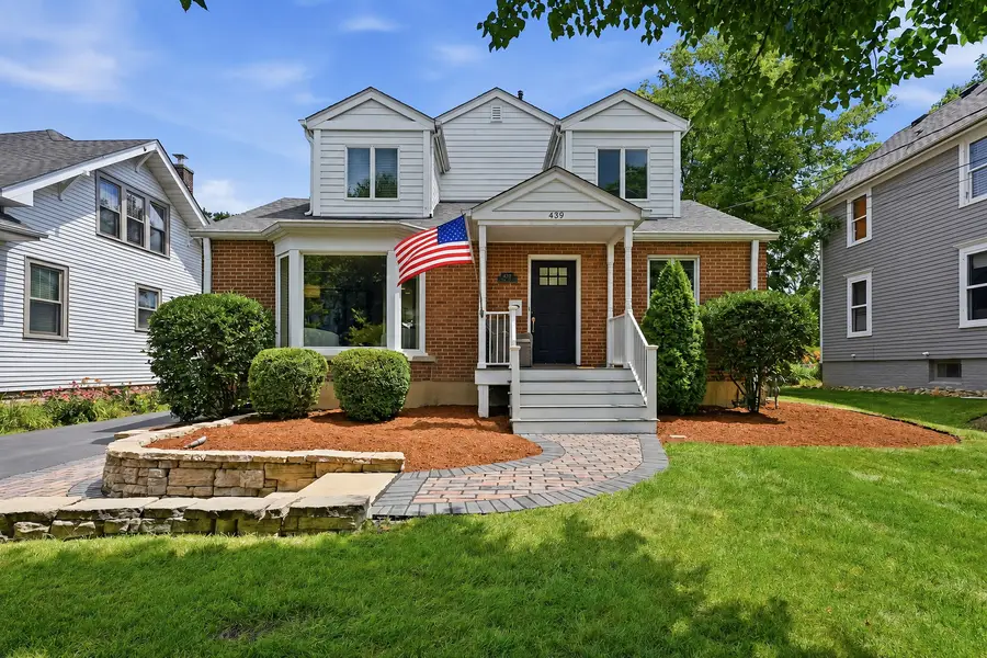 439 North Avenue, Barrington, IL 60010 - #2