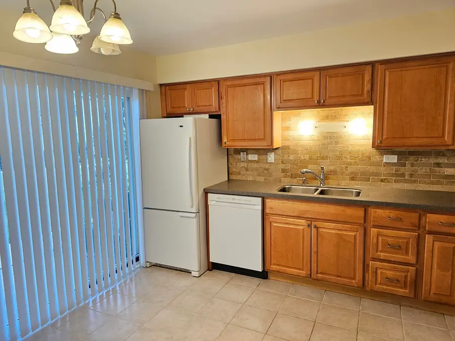 592 Lotus Court #114-A, Wheeling, IL 60090 - #3