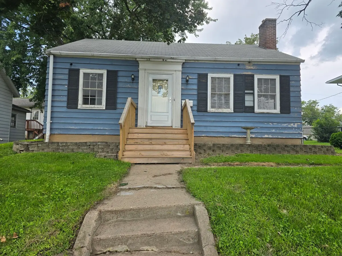 1015 10th Avenue, Fulton, IL 61252 - #1