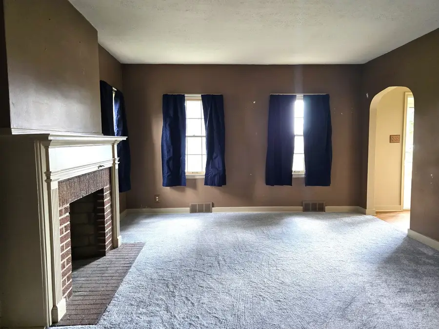 1015 10th Avenue, Fulton, IL 61252 - #3