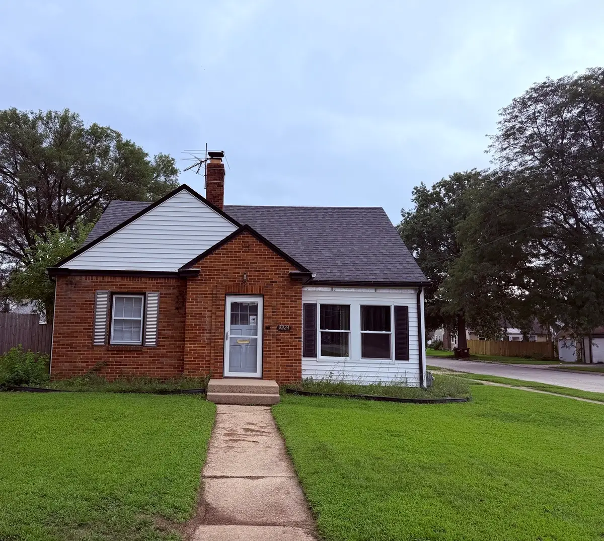 2224 Lawndale Avenue, Rockford, IL 61103 - #1