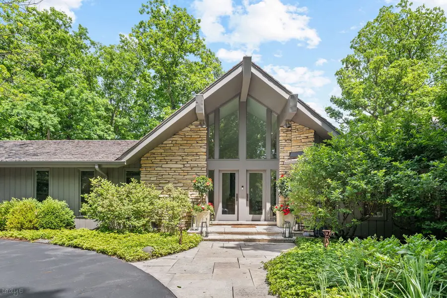 677 Driftwood Lane, Northbrook, IL 60062 - #2