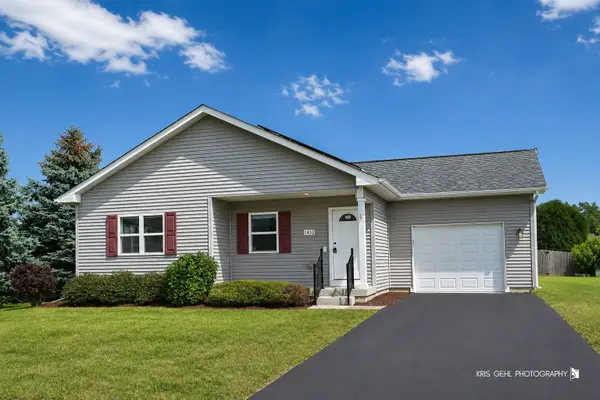 1410 Thomas Drive, Woodstock, IL 60098