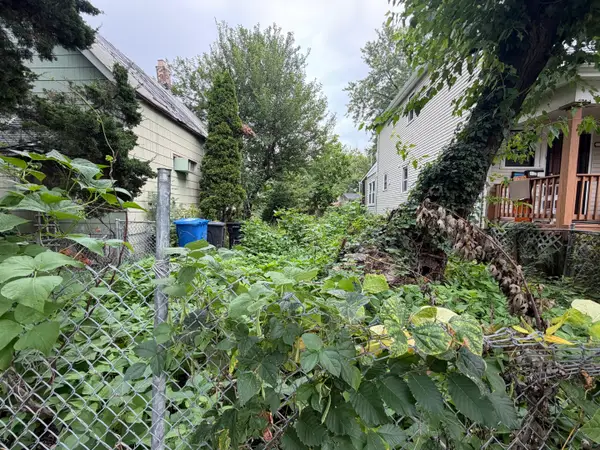 635 N Leamington Avenue, Chicago, IL 60644