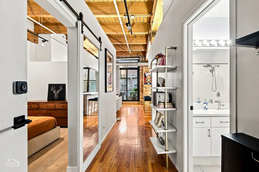 375 W Erie Street #221, Chicago, IL 60654 - #3