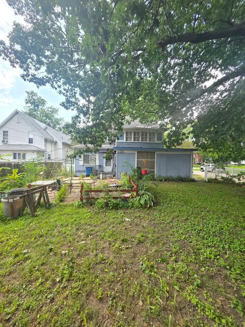 912 Locust Street, Sterling, IL 61081 - #3