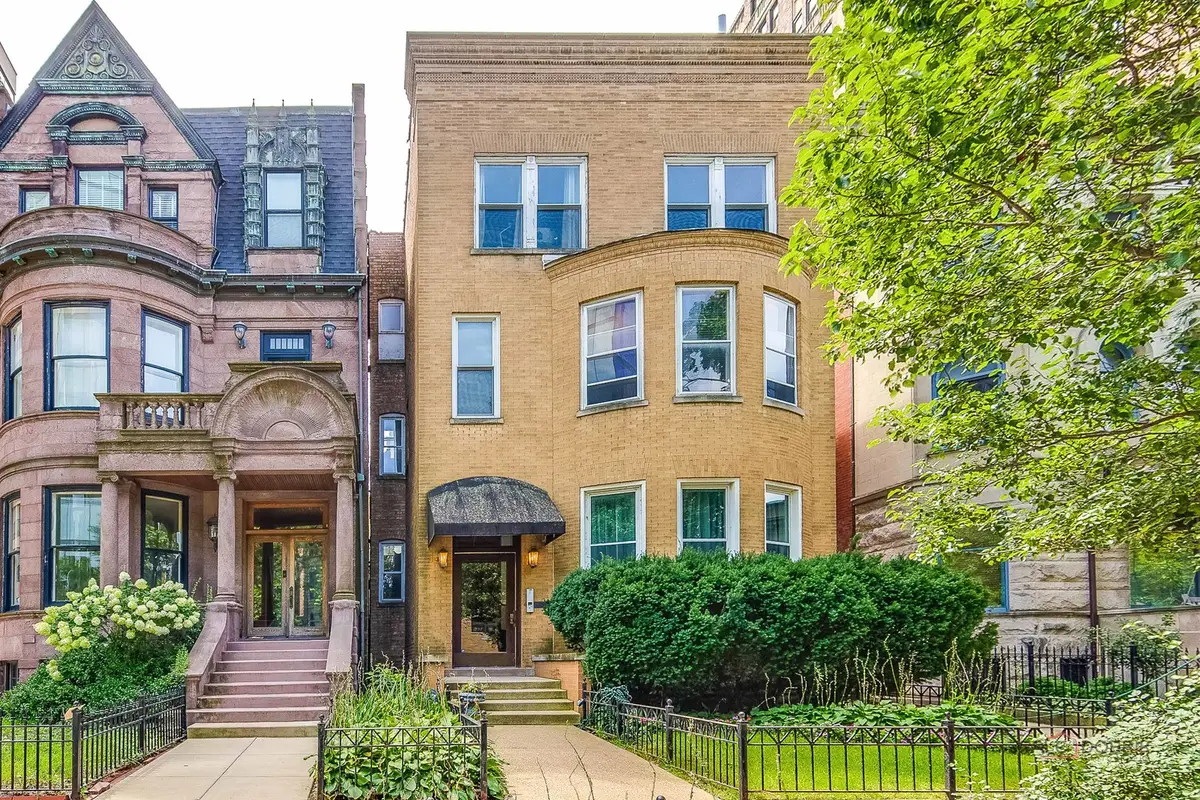 421 W Oakdale Avenue #4, Chicago, IL 60657 - #1