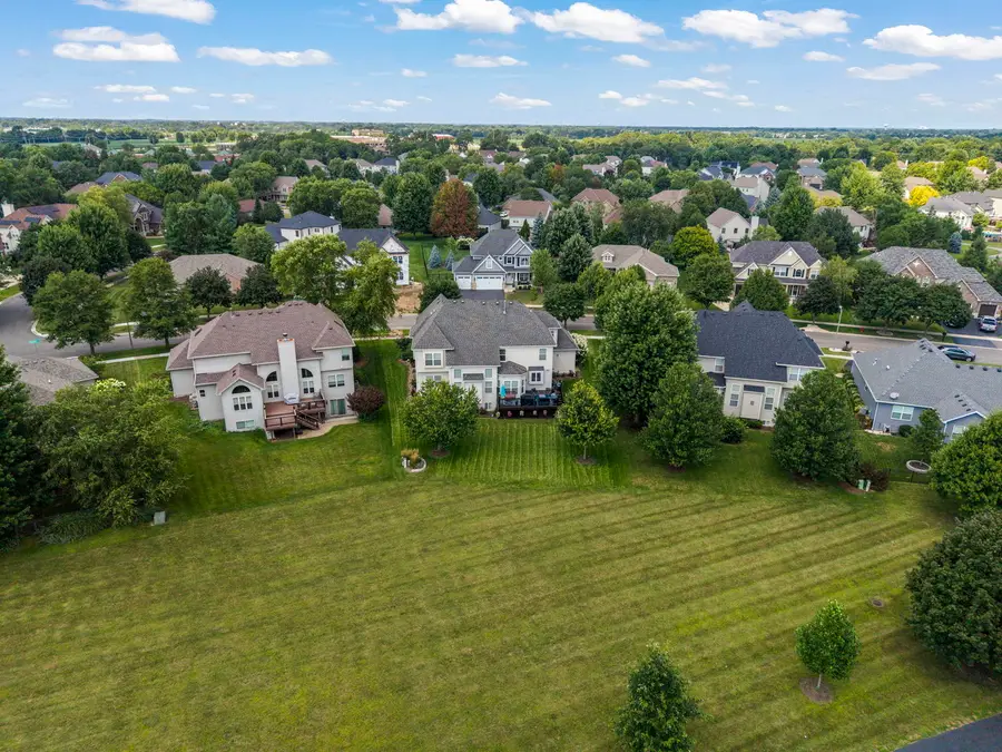 1122 Clearwater Drive, Yorkville, IL 60560 - #3