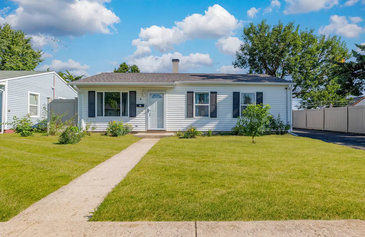 4 Arlington Drive, Romeoville, IL 60446 - #1