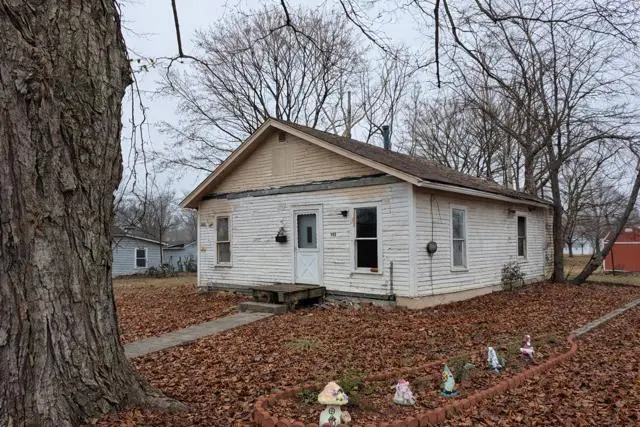 502 E Saint Charles Avenue, McLeansboro, IL 62859 - #2