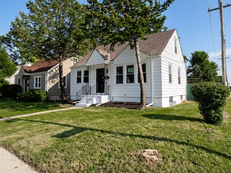 201 E 143rd Street, Dolton, IL 60419 - #2