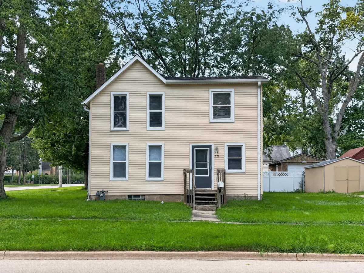 529 S Locust Street, Sycamore, IL 60178 - #1