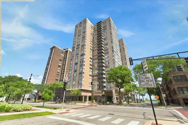 6301 N Sheridan Road #3D, Chicago, IL 60660
