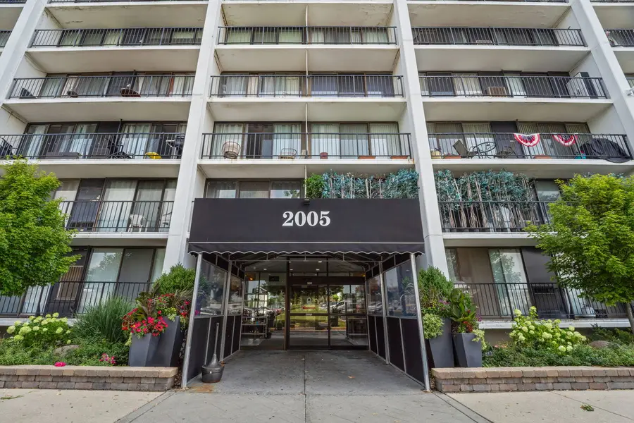 2005 S Finley Road #212, Lombard, IL 60148 - #2