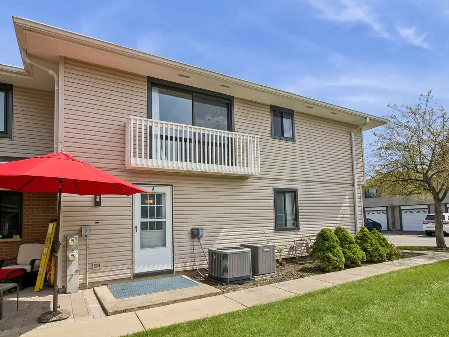 135 Fairlane Court #A, Bloomingdale, IL 60108 - #2