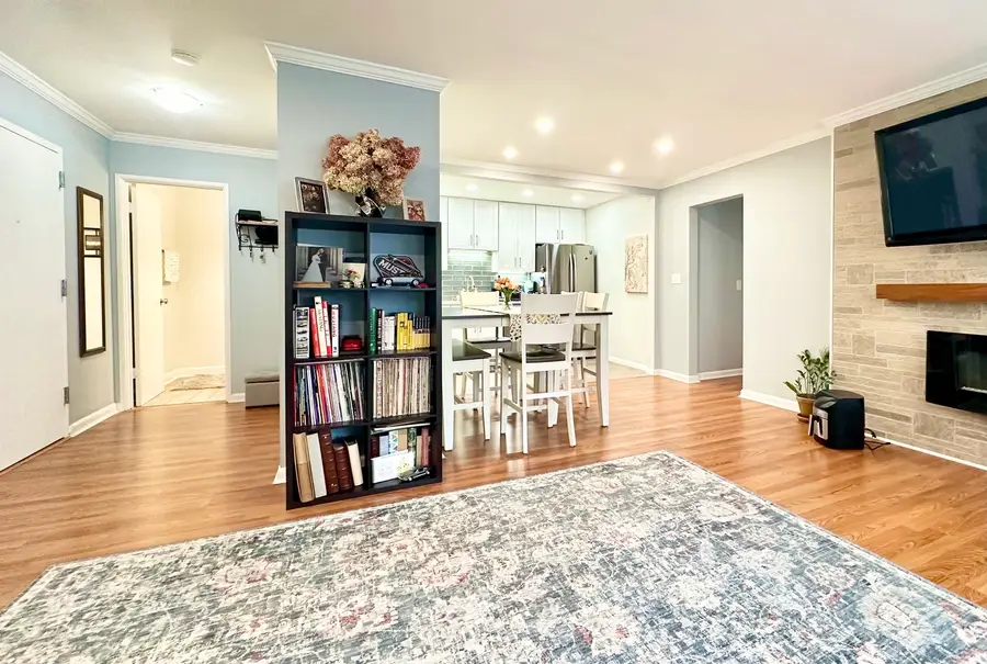 8524 Skokie Boulevard #3F, Skokie, IL 60077 - #3