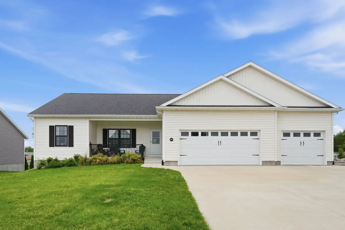 909 14th Street, Rapids City, IL 61278 - #1