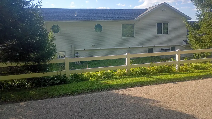 716 N 4th Street, Fulton, IL 61252 - #2