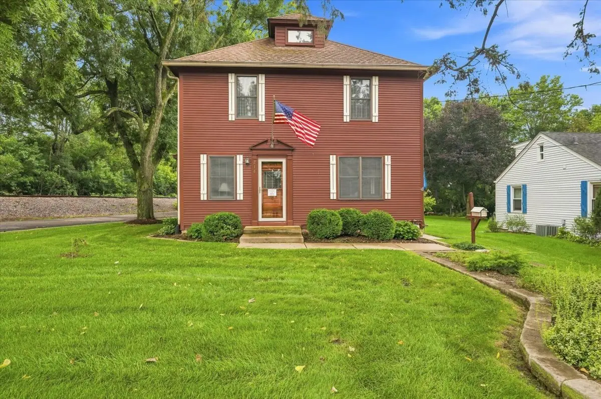 218 Laurel Street, Batavia, IL 60510 - #1