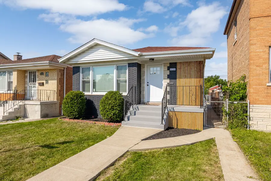 9734 S Princeton Avenue, Chicago, IL 60628 - #2