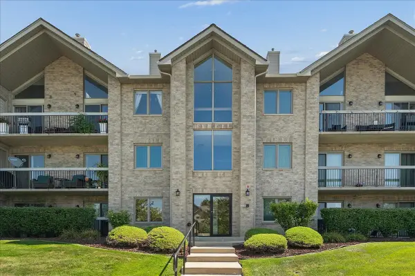 14011 Norwich Lane #304, Orland Park, IL 60467